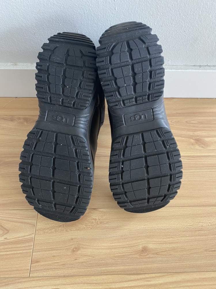 UGG Snow/Winter Boots, size 8 - photo 4
