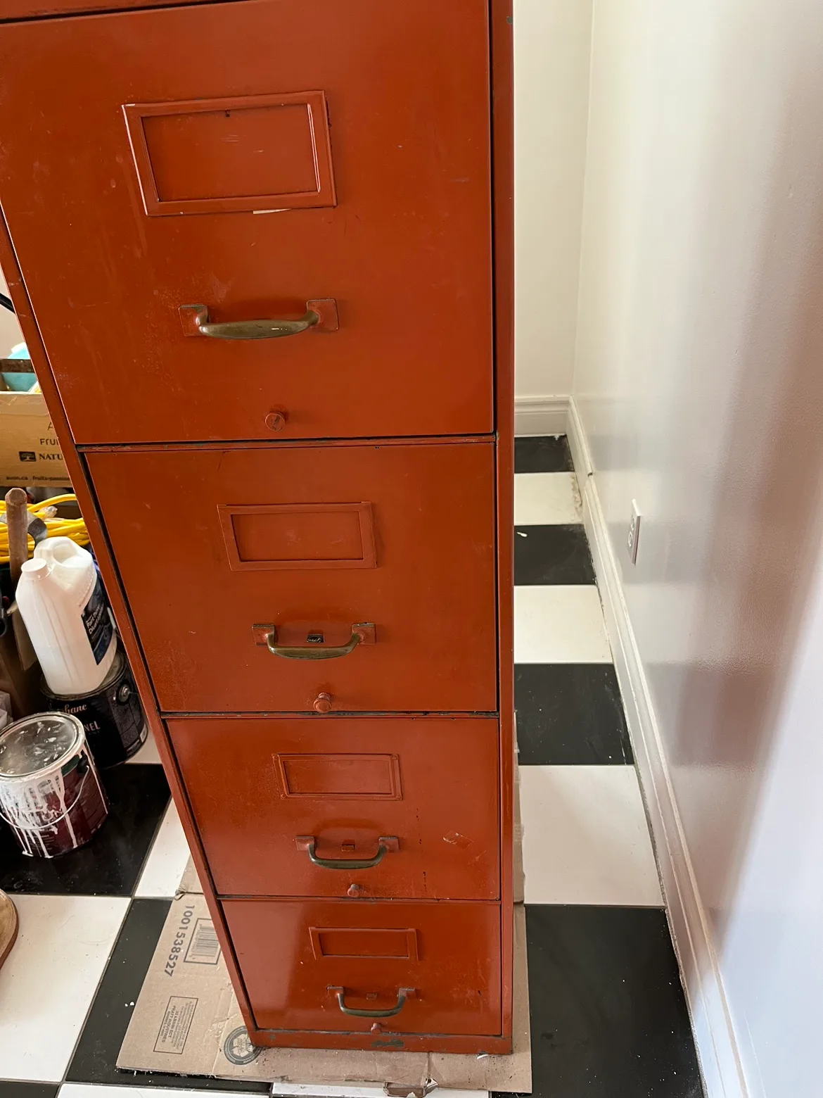 Vintage 4-Drawer Filing Cabinet image indicator(5)