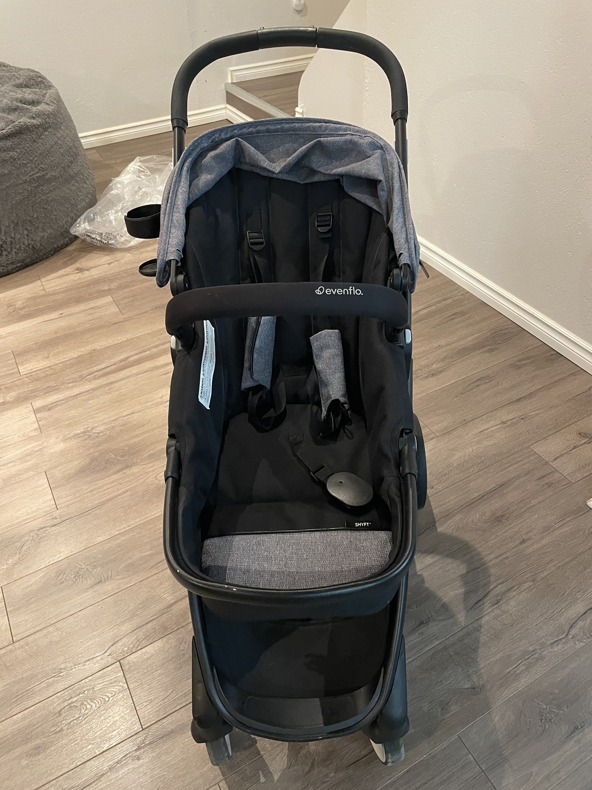 Evenflo SensorSafe Shyft Smart Modular stroller and car seat - photo 3