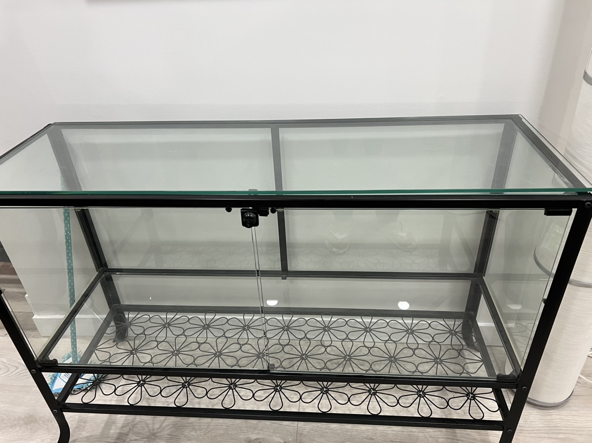 IKEA klingsbo Glass Display Cabinet