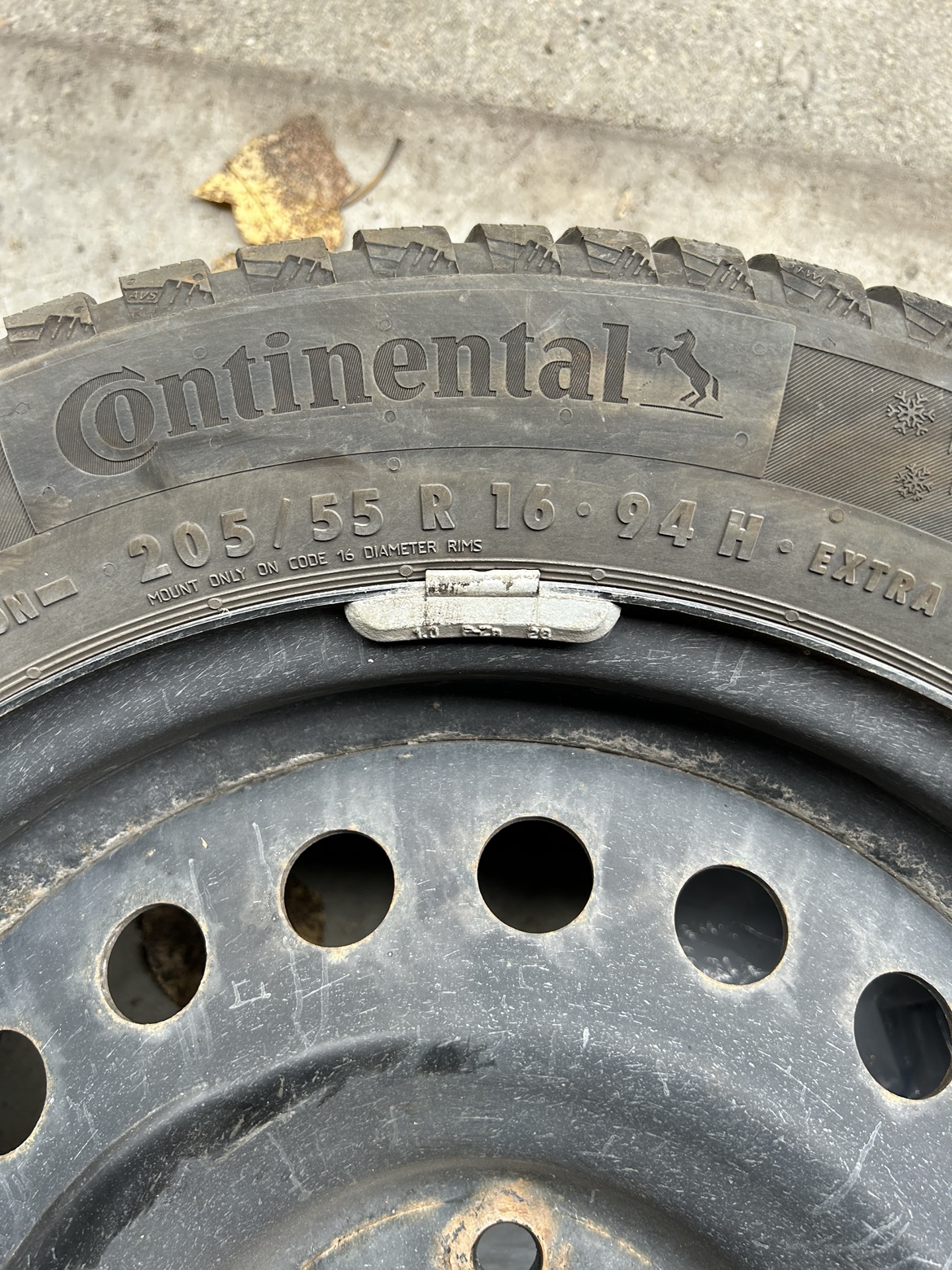 Set of 4-Continental WinterContact SI 205/55 R16