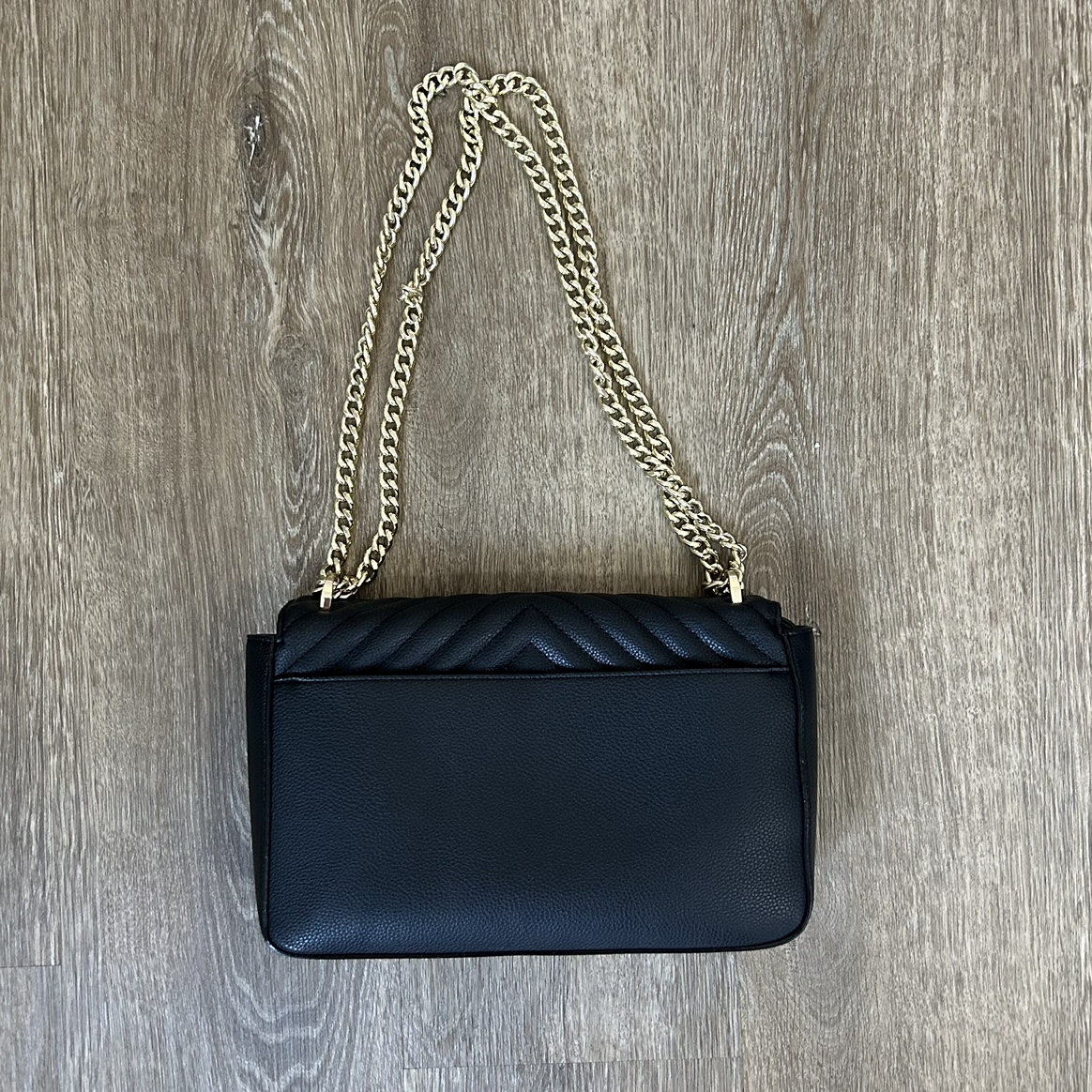 Victoria's Secret Black Chain Bag - photo 2