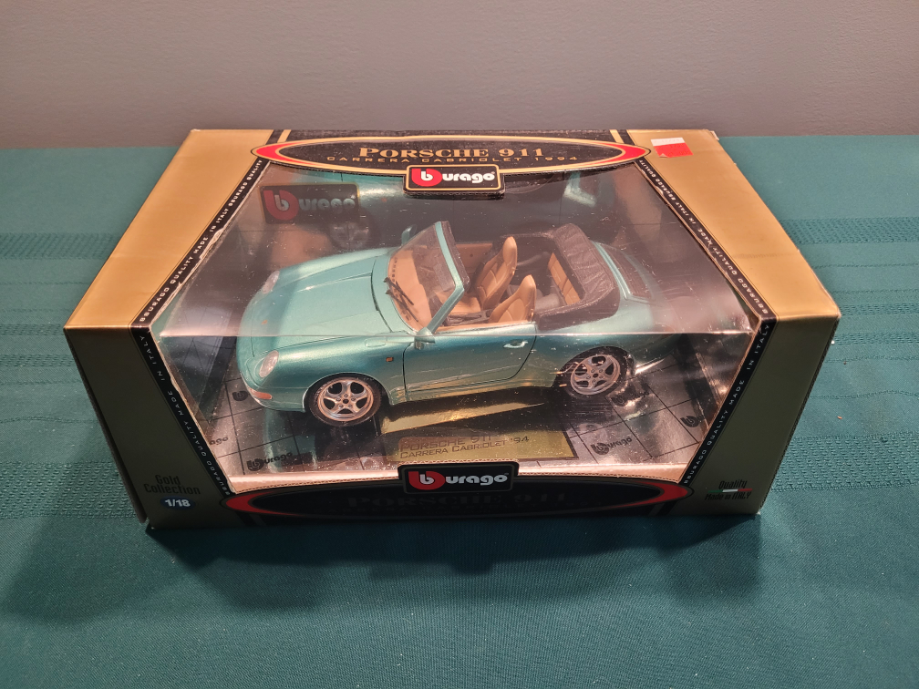 Burago Porsche 911 Carrera Cabriolet 1994 1/18 Scale - photo 2