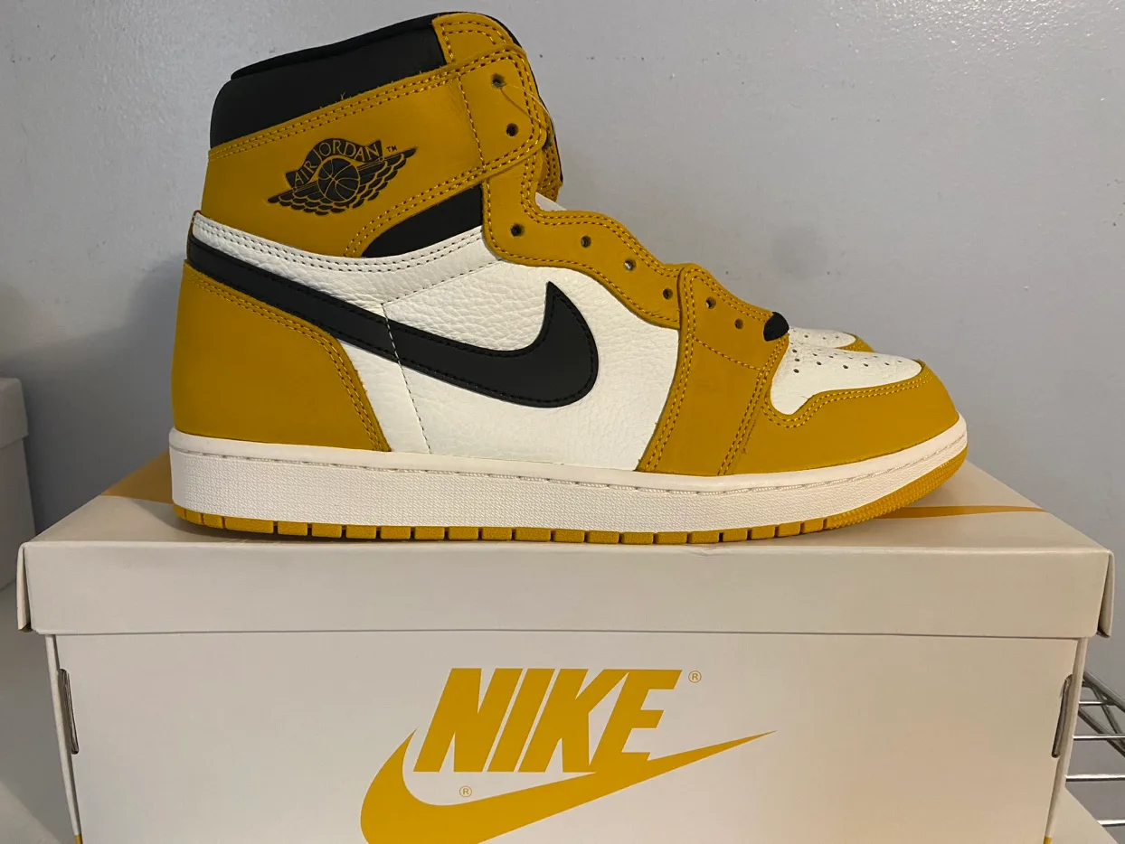 AIR JORDAN 1 “YELLOW OCHRE” **Sz 12** $160 thumbnail