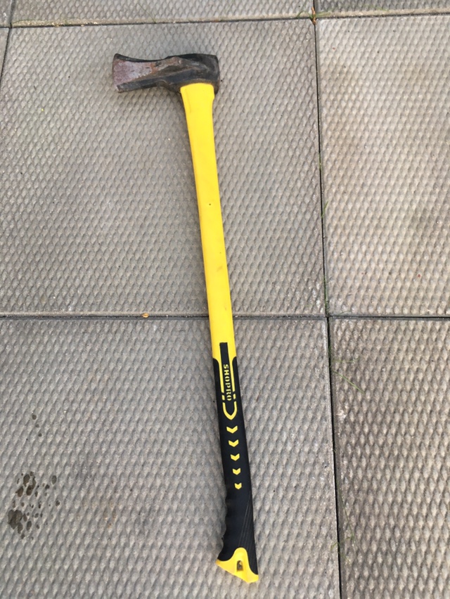 Axe