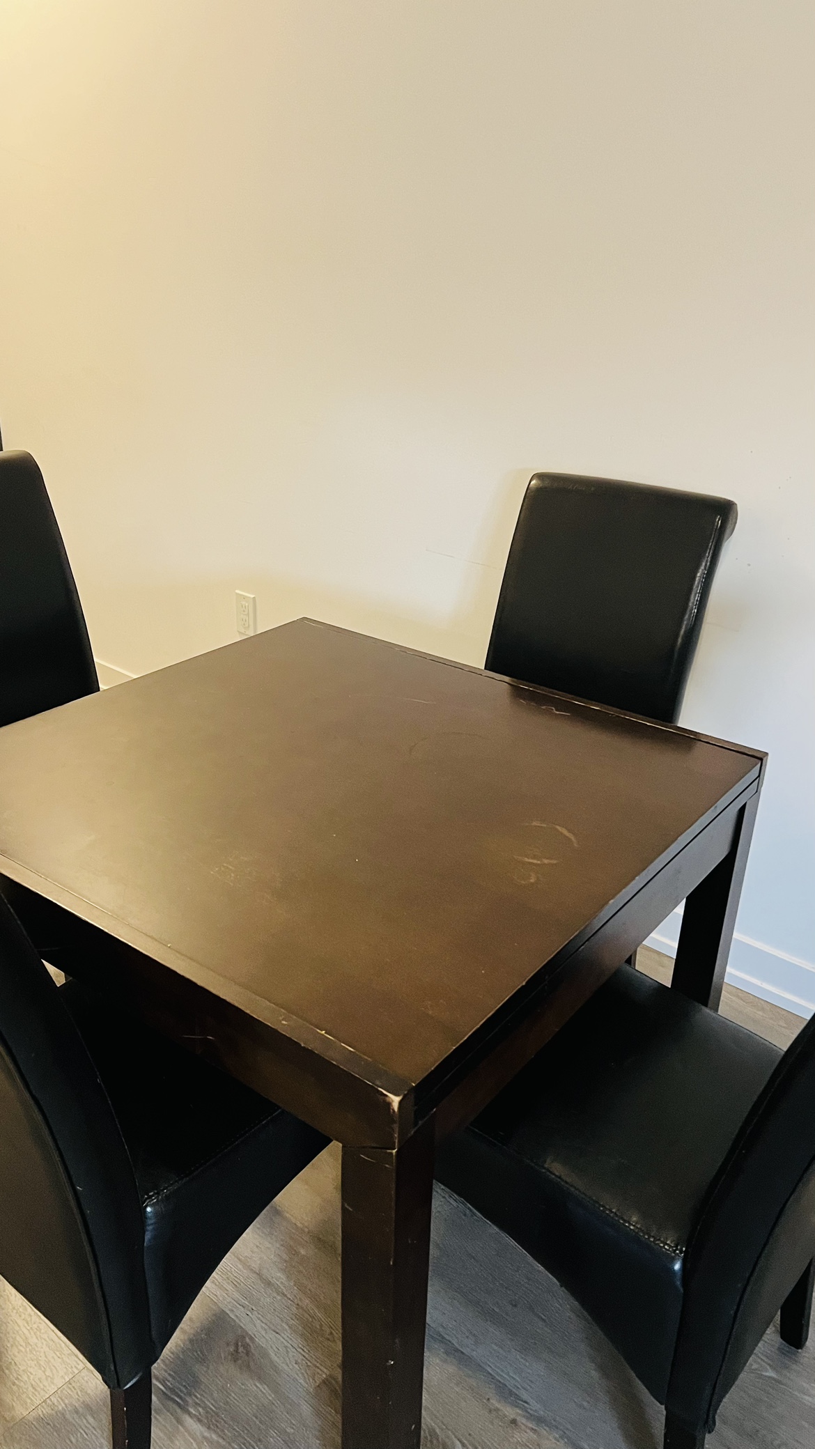 Dining Table Set