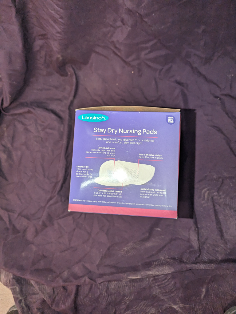 Lansinoh Stay Dry Nursing Pads