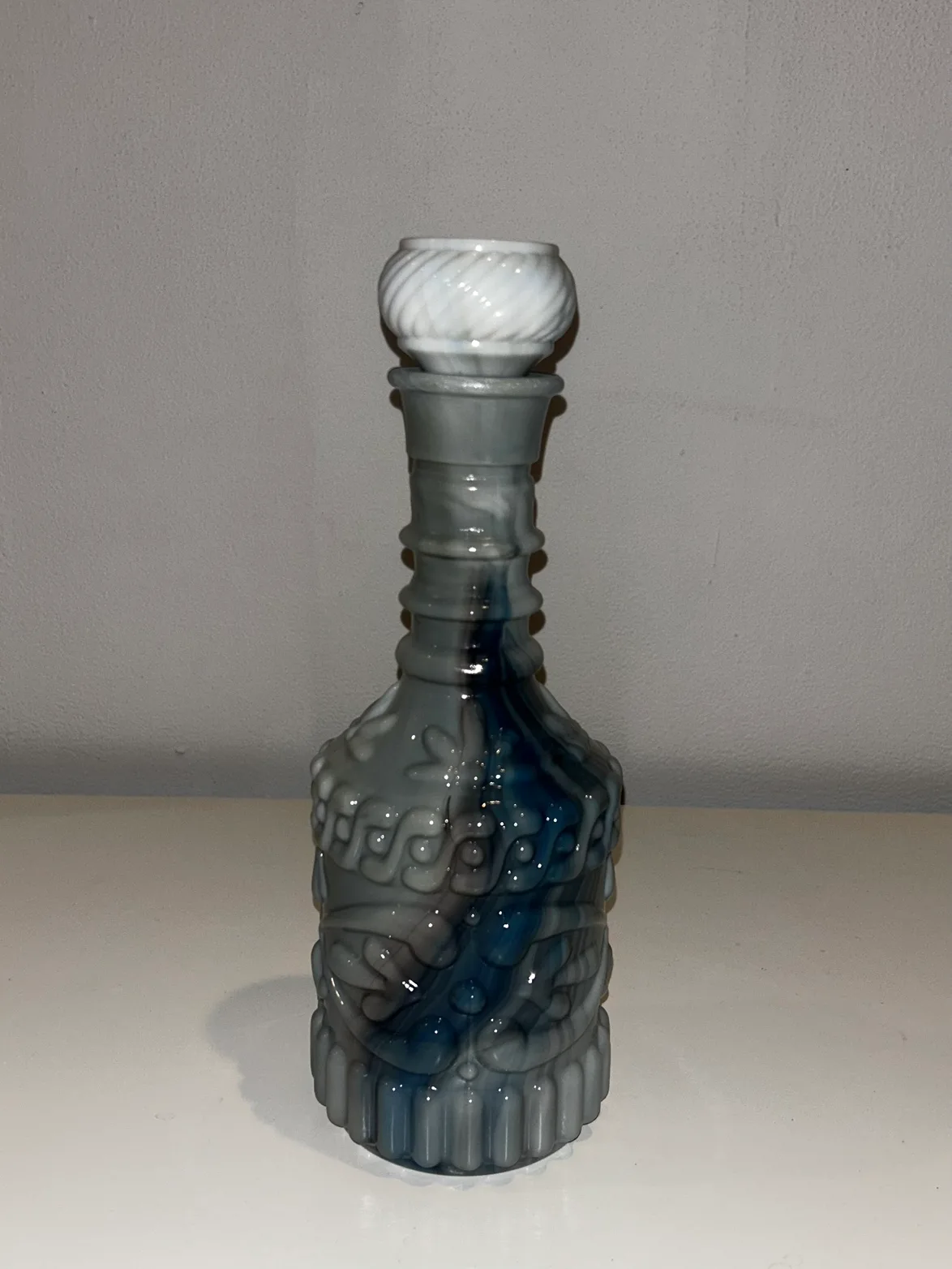 Vintage Slag Milk Glass Decanter Liquor Bottle KY DRB-230 thumbnail