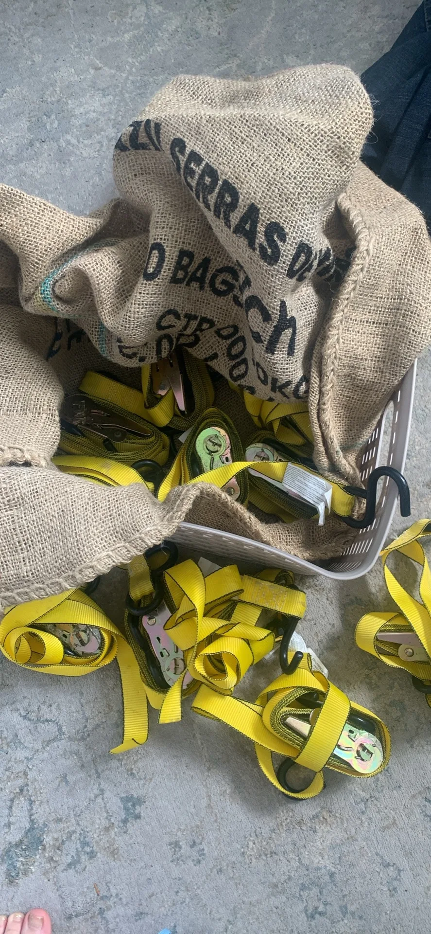Tie Down Straps thumbnail