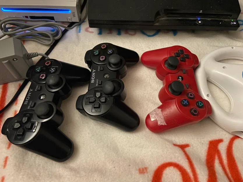 Move out clearance - consoles and accessories thumbnail