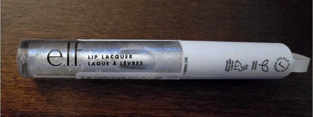 Bundle multiple Nail Polish + lipsticks + shampoo image indicator(6)