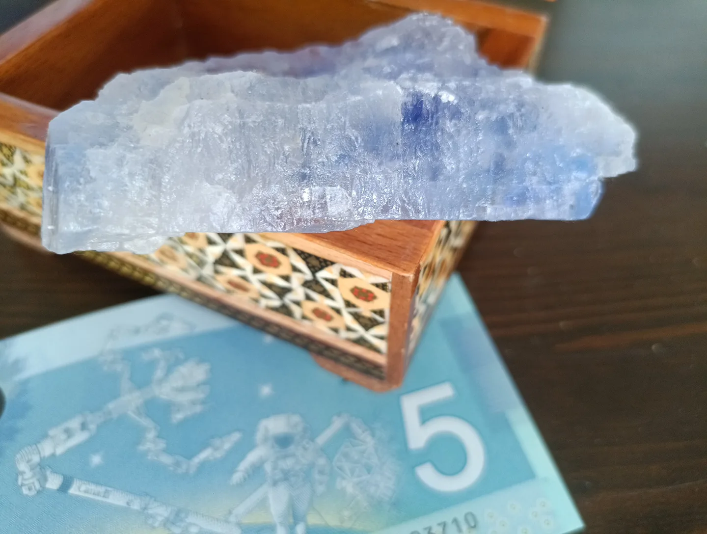 Large blue Salt Crystal image indicator(5)