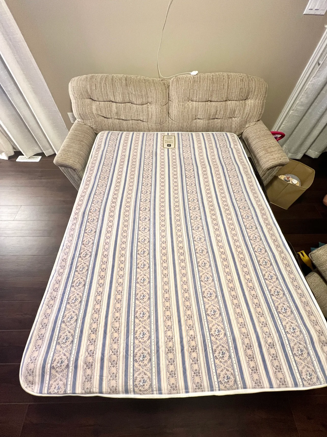 Loveseat Pull-Out Sofa Bed image indicator(3)