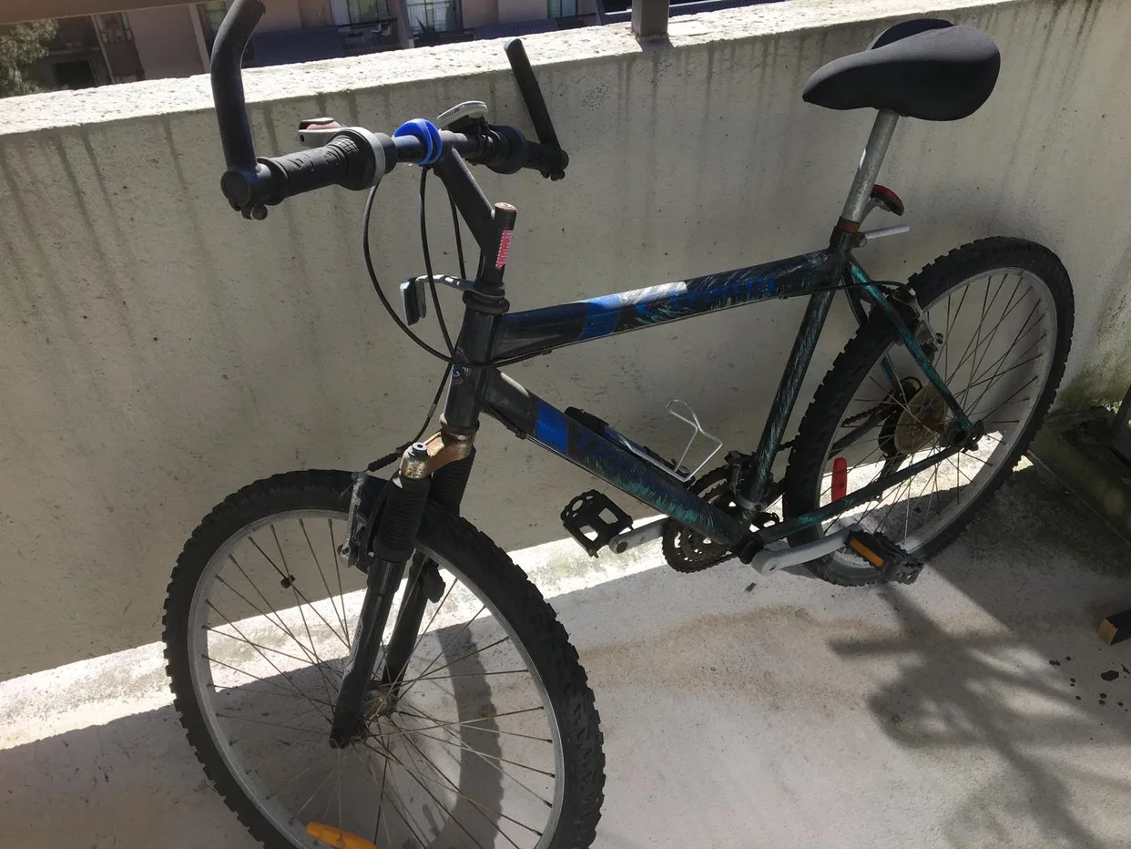 Two 26" men/women bikes. thumbnail