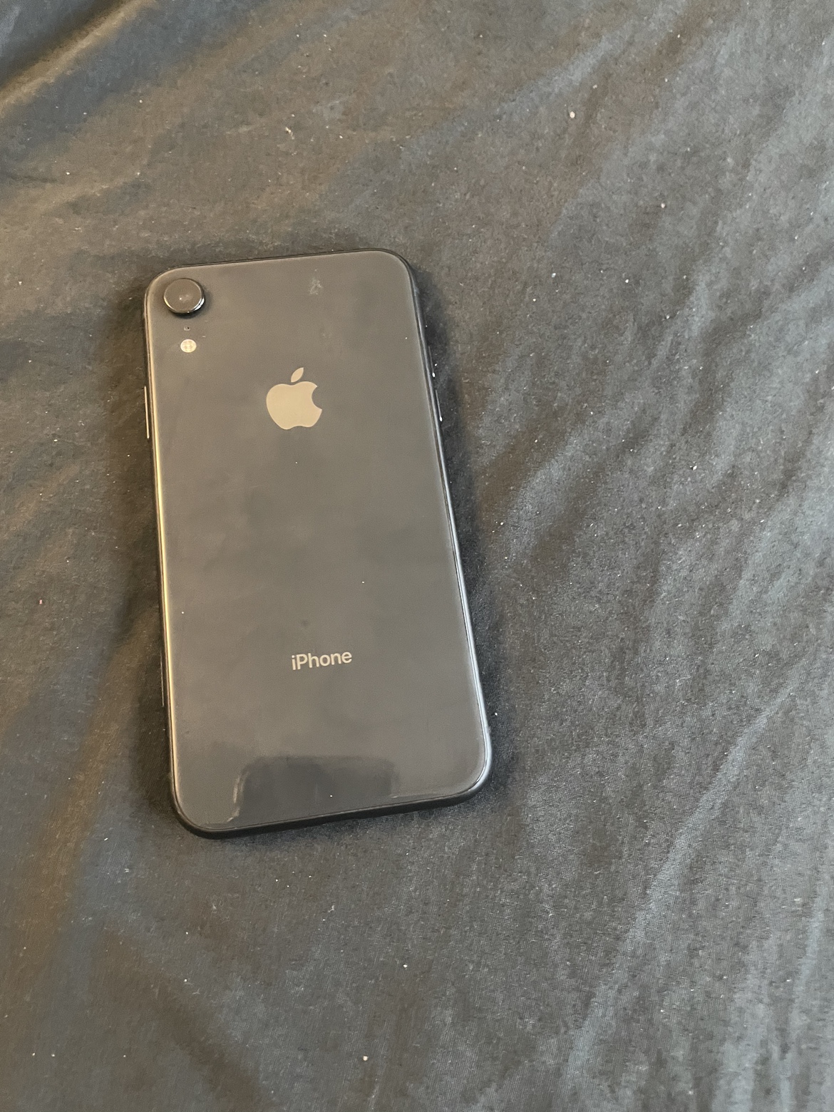 iPhone XR - photo 2