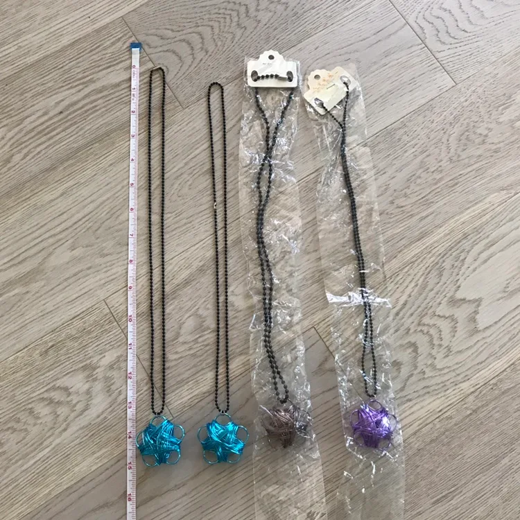 Wire pendant necklace bundle + accessories image indicator(7)