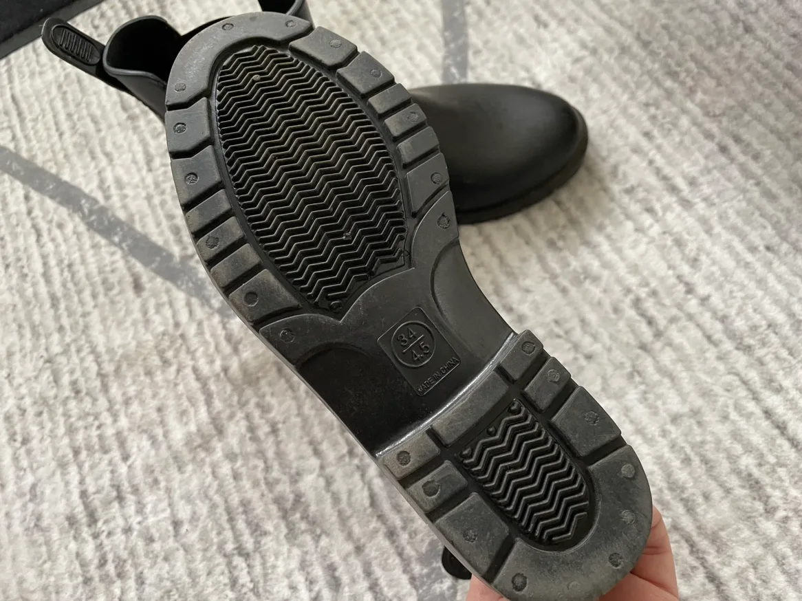 Black Rain Boots Womens size 34 image indicator(2)