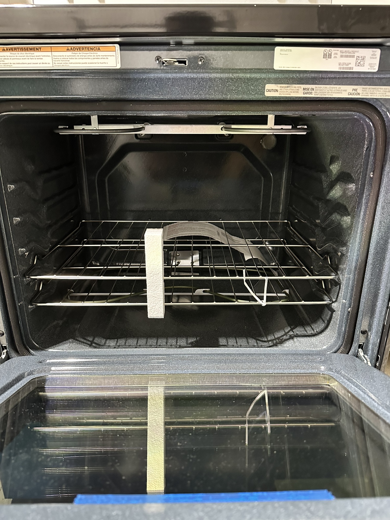 Whirpool Electric Range for Sale - photo 3