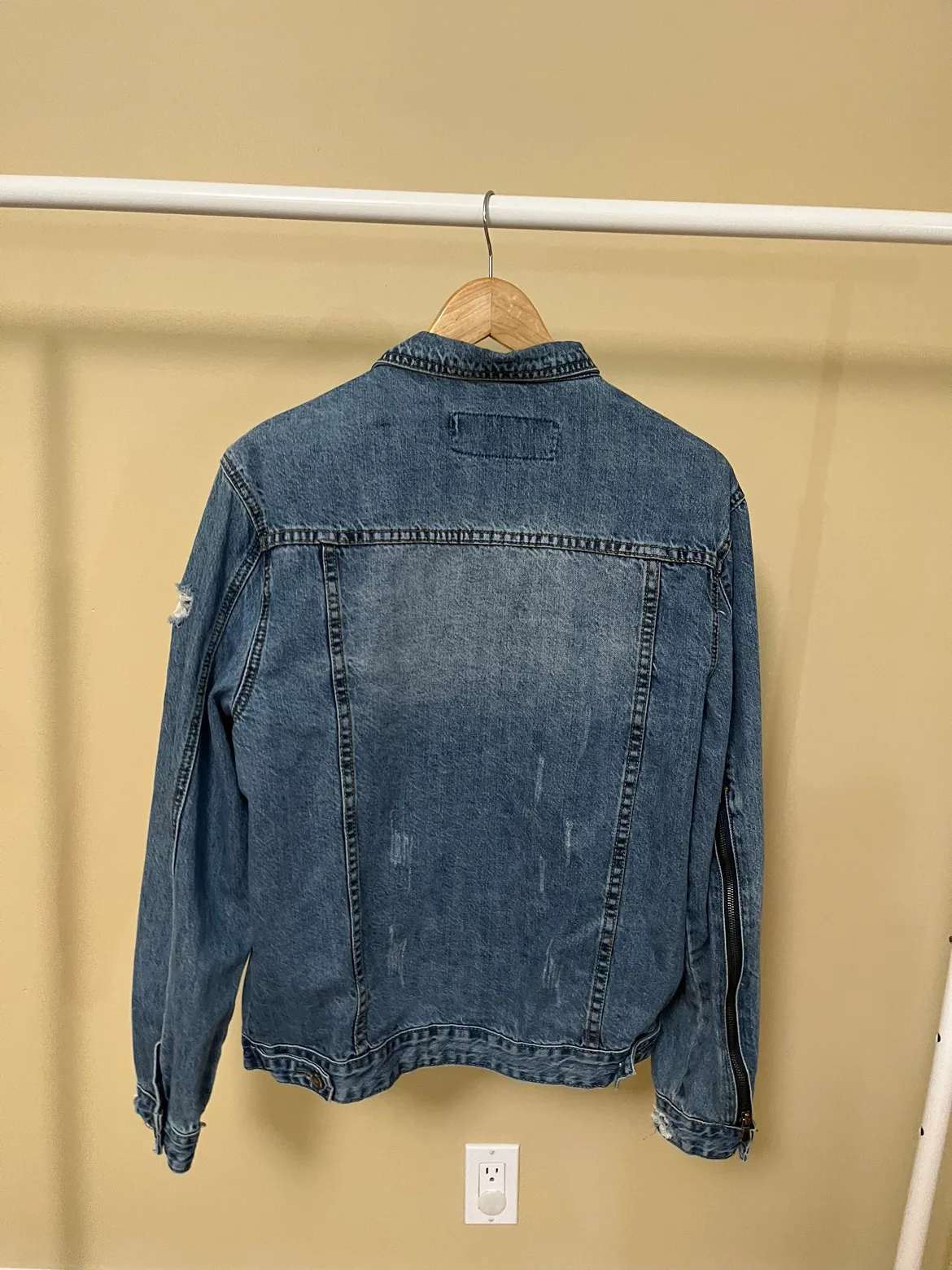 Distressed Denim Jacket image indicator(2)