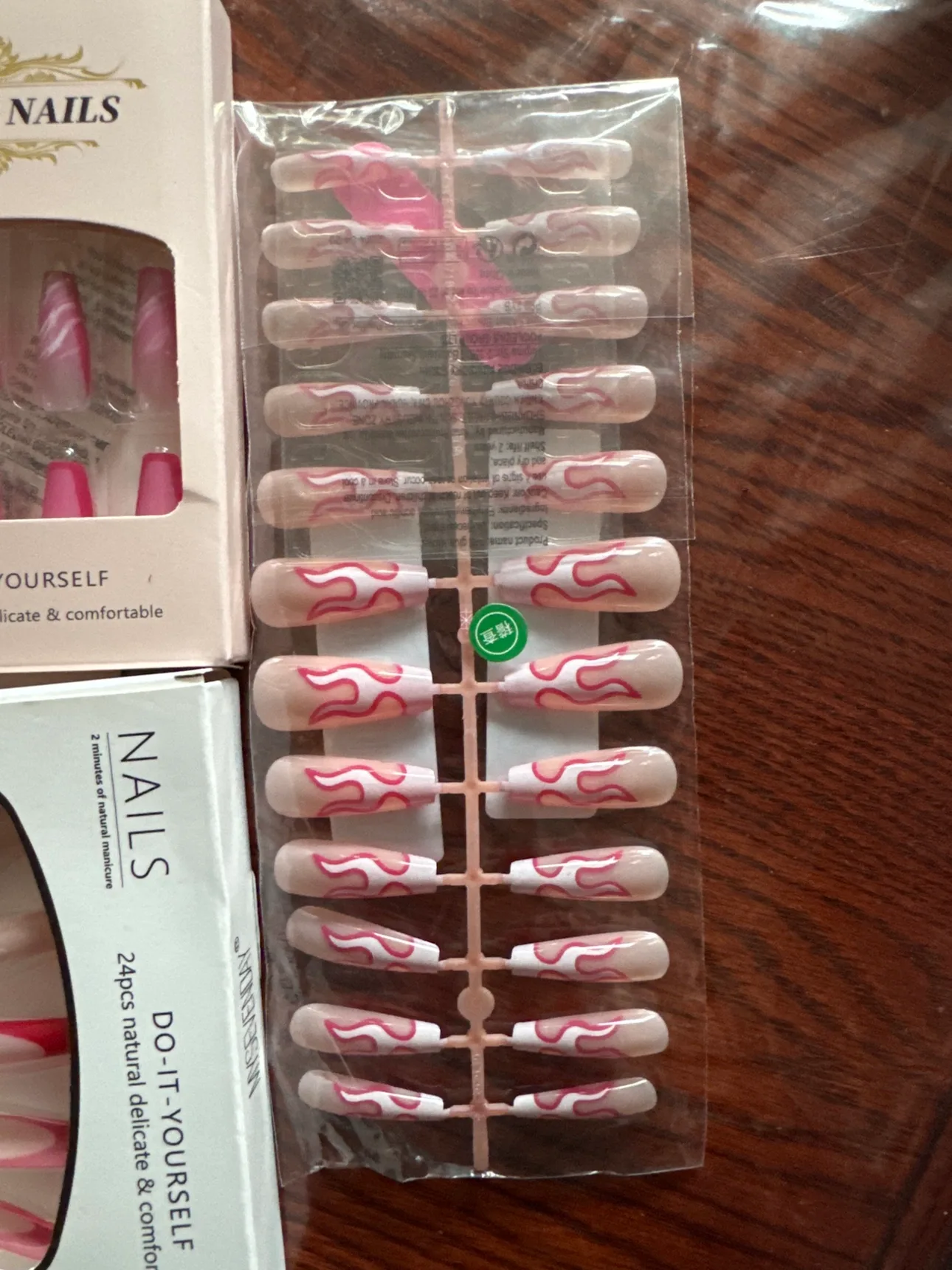 DIY Press on Nails image indicator(3)