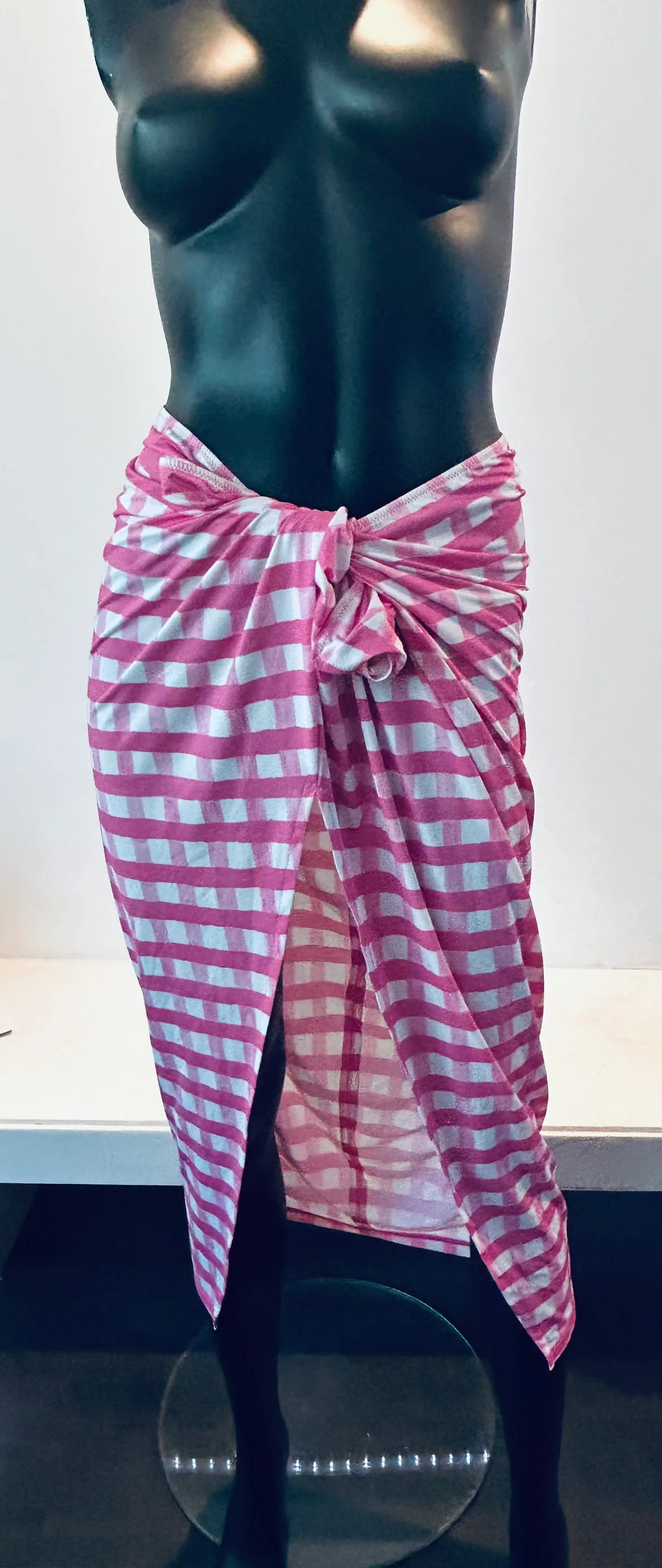 New with tags Jacquemus pink checkered skirt. image indicator(8)