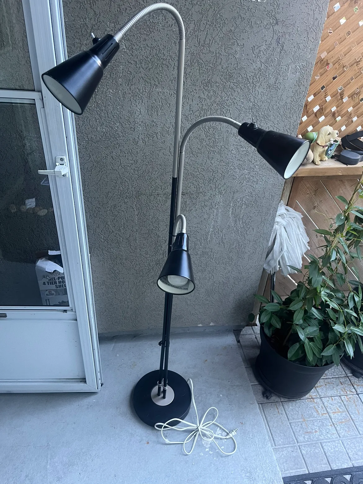 IKEA Three-Light Floor Lamp image indicator(5)