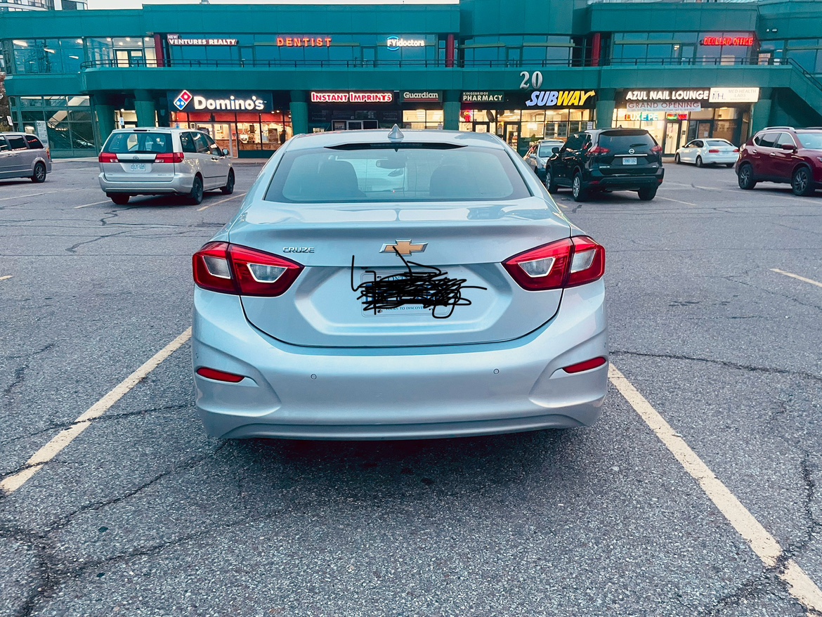 2019 Chevrolet Cruze LT - Rebuilt Title, Well-Maintained. - photo 3