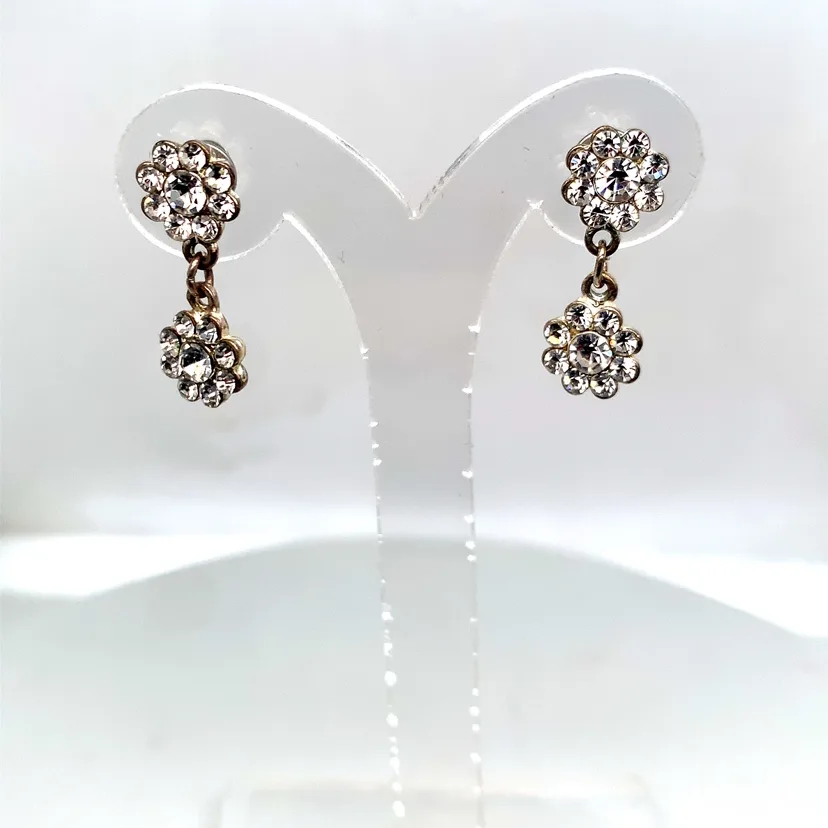 Crystal Flower Earrings image indicator(3)