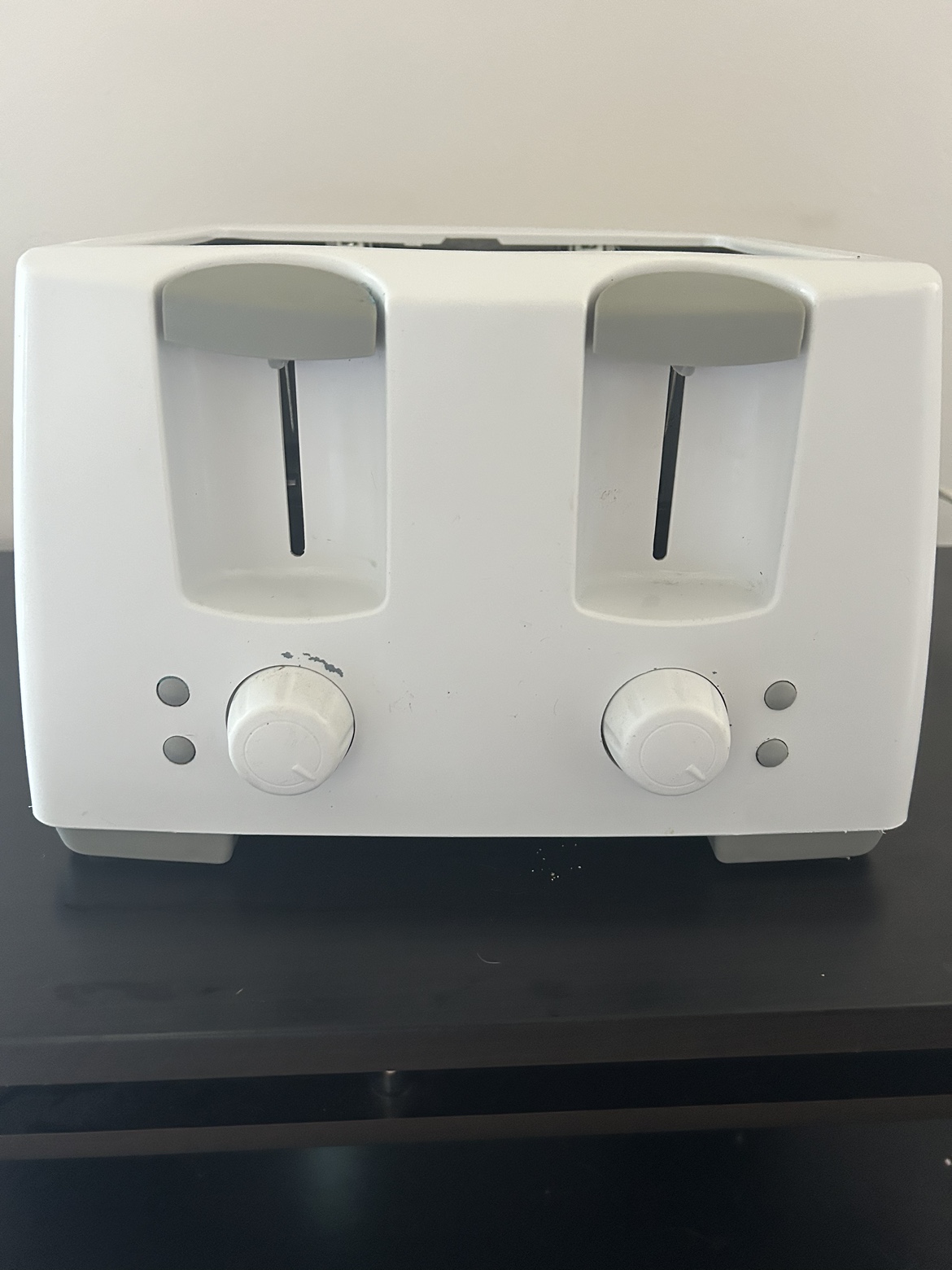 4-slice white toaster