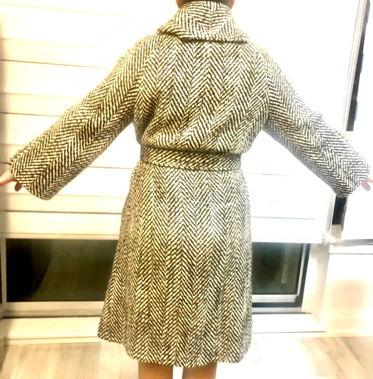 Escada Belted Mohair /Wool Blend Coat Size 46 US Large image indicator(4)