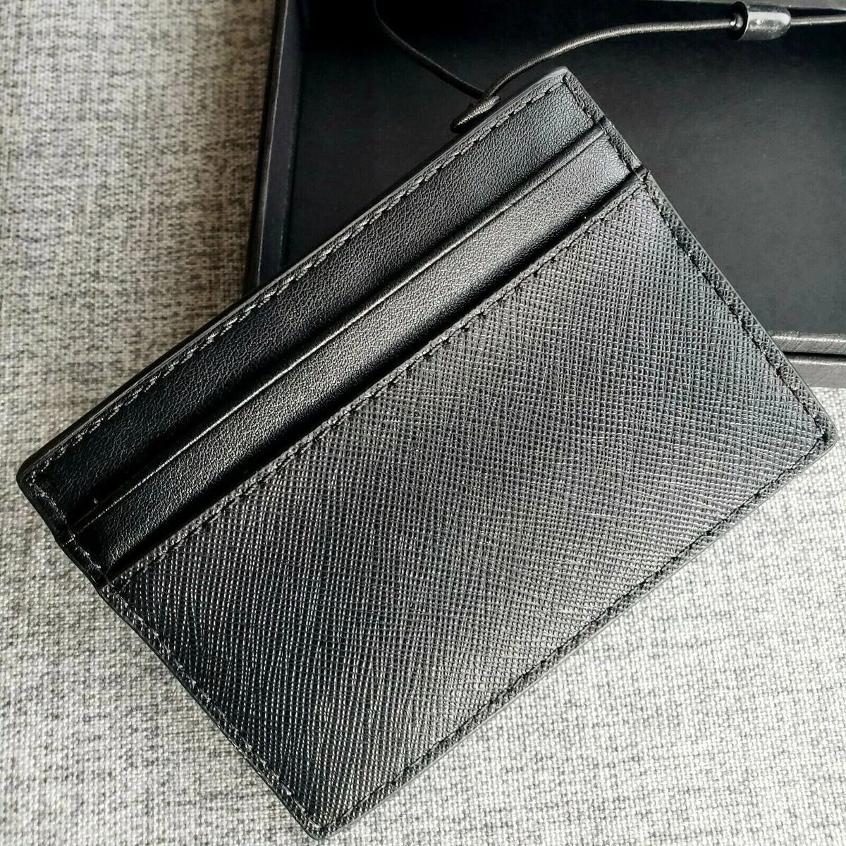 Brandnew Michael Kors Hudson Leather Card Case image indicator(5)