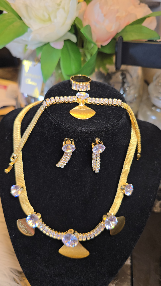Gold Tone Crystal Jewellery Set - photo 5