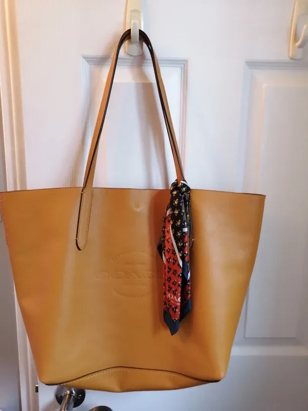 Coach Signature Tote Bag thumbnail