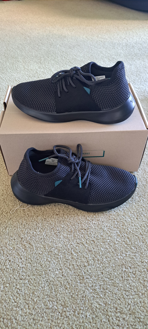 Vessi Shoes Everyday Classic Sneaker, BNIB, Women's size 6 - photo 3