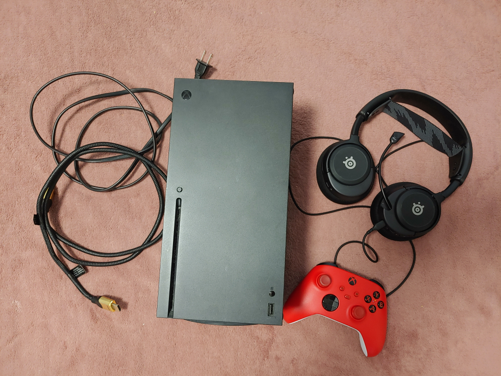 Xbox Series X 1TB Disc Version Bundle