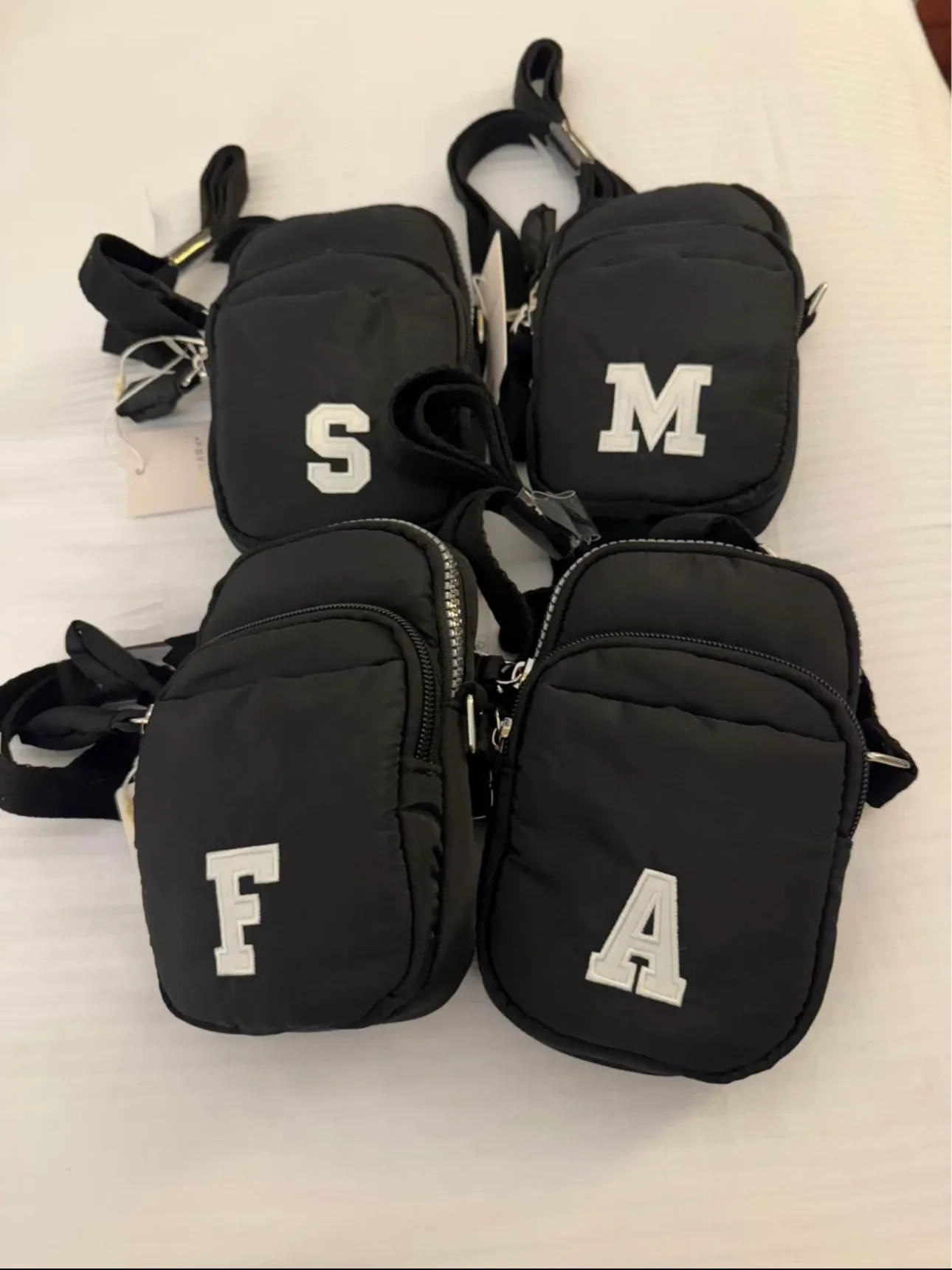 Small Crossbody Bags thumbnail