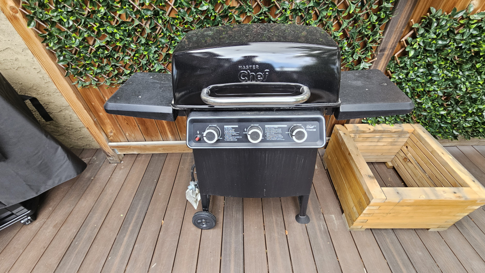 Master Chef 3-Burner Propane BBQ