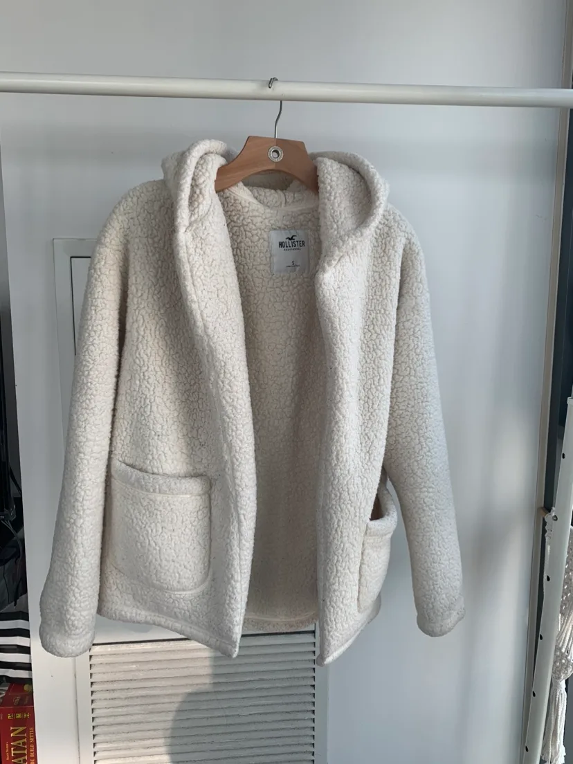 Hollister White Sherpa Jacket thumbnail