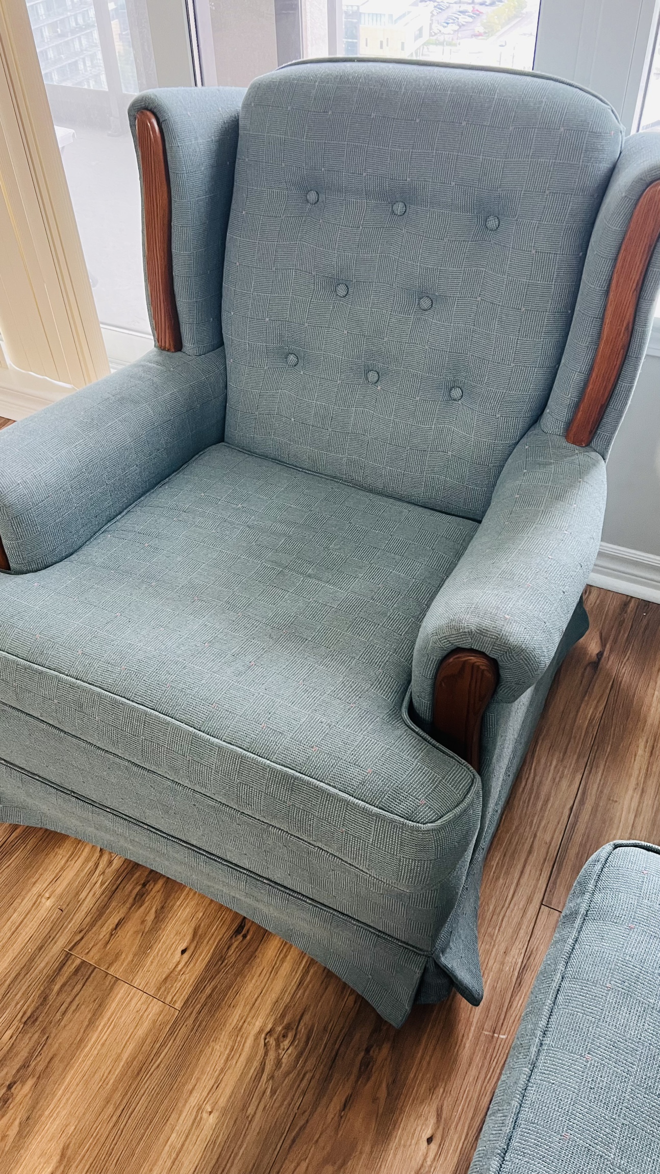 3+1 sofa. 1 seater works like a rocking chair. - photo 3