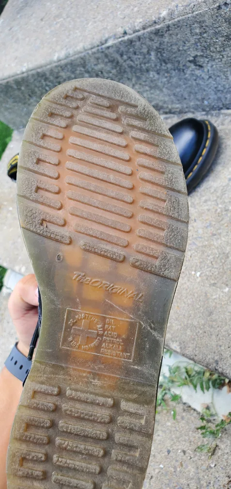 Doc Martens Classic Women's US 7 image indicator(5)