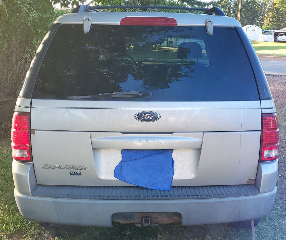 2002 FORD EXPLORER XLT - photo 4