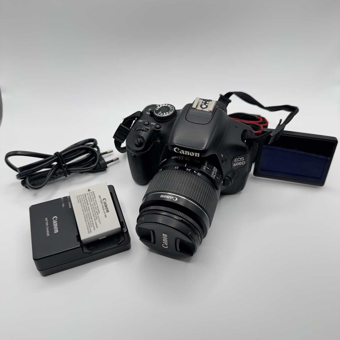 Canon EOS 600D DSLR Camera with 18-54 lens and bag - photo 2