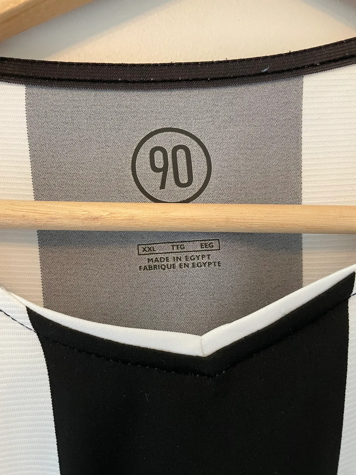 Vintage 04/05 Juventus Home Jersey image indicator(2)