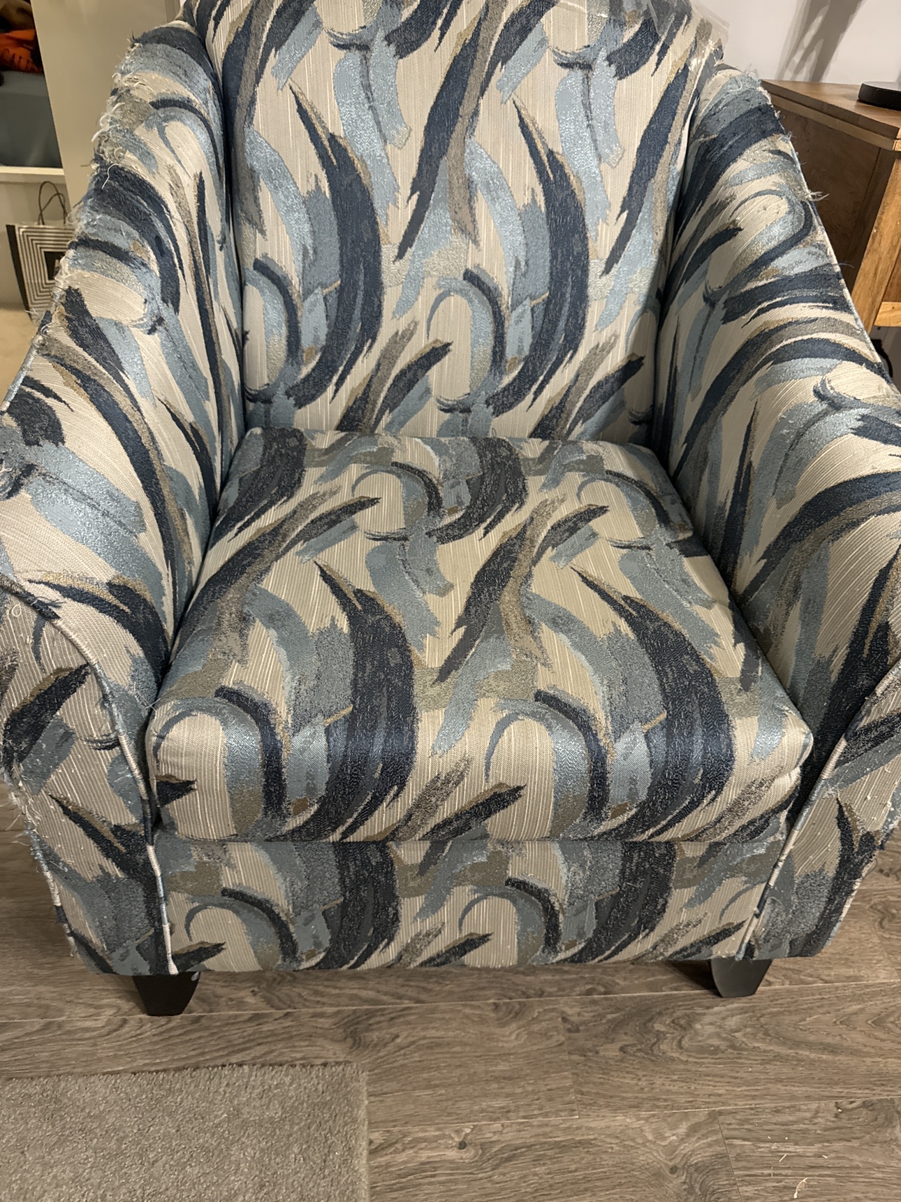 Armchair with Blue and Grey Pattern