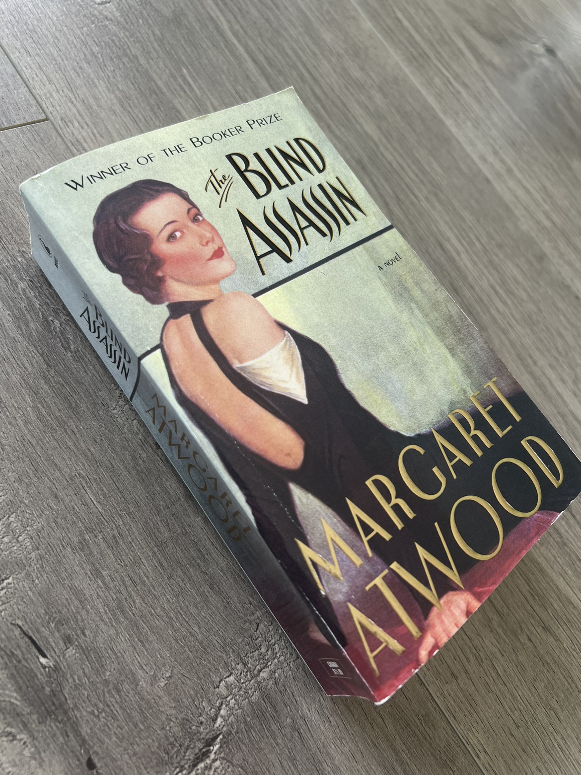 The Blind Assassin by Margaret Atwood Book - photo 3
