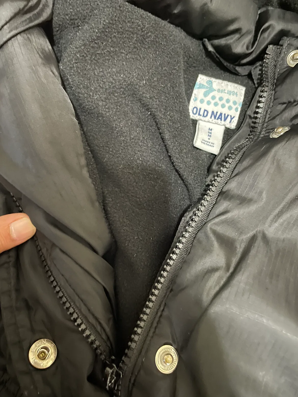 Old Navy Black Puffer Jacket image indicator(3)