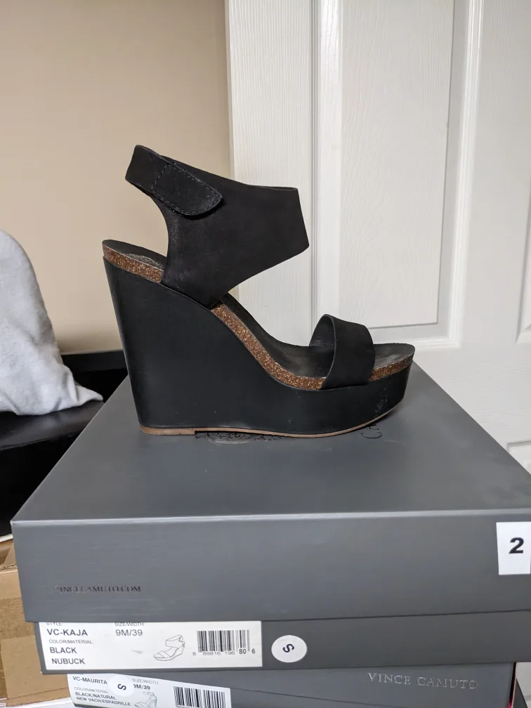 Vince Camuto Women's Black Wedge Sandals image indicator(3)