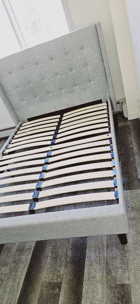 Queen Sized Bed Frame - photo 3