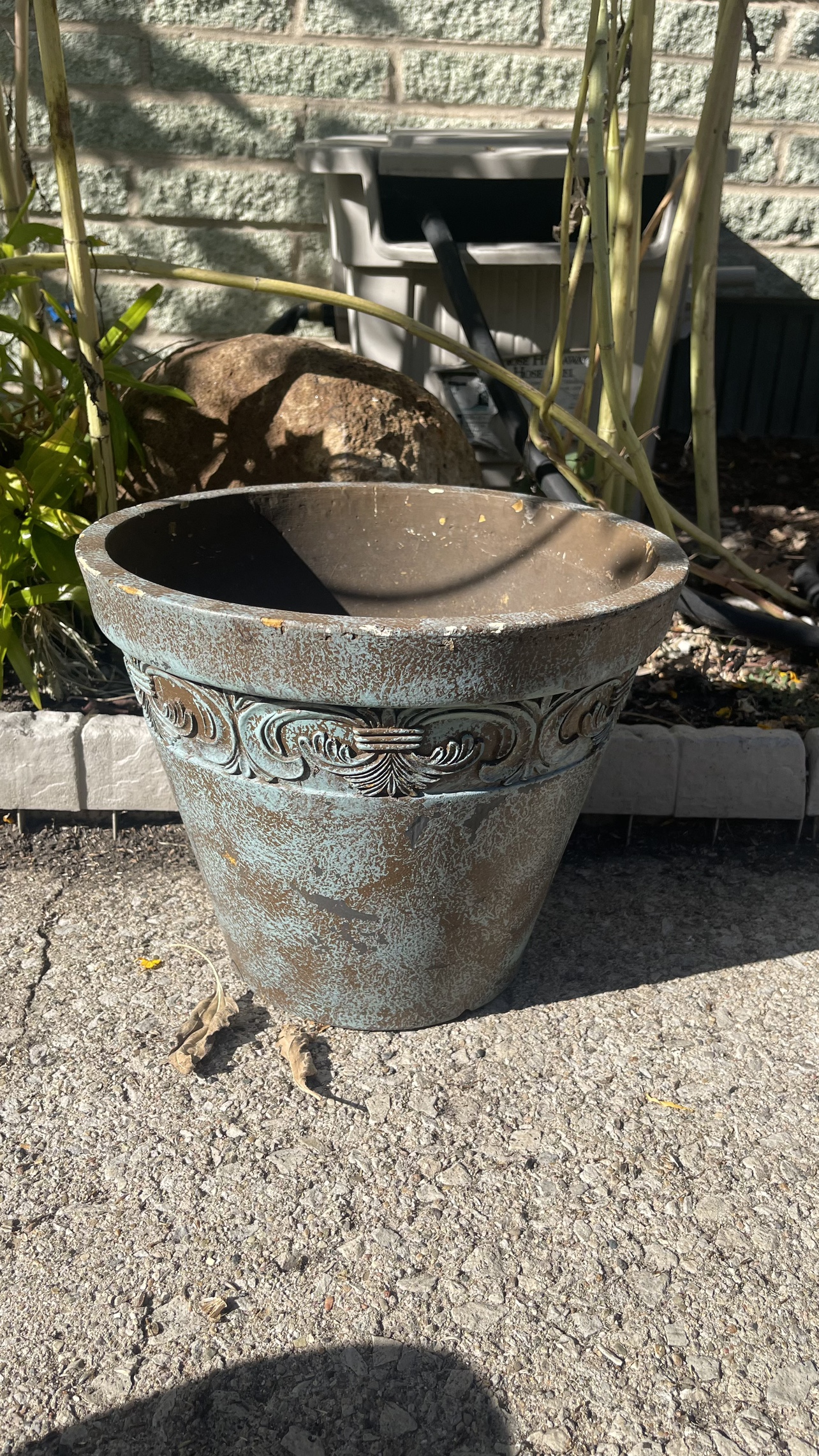 Set of 4 Decorative Planters - photo 2