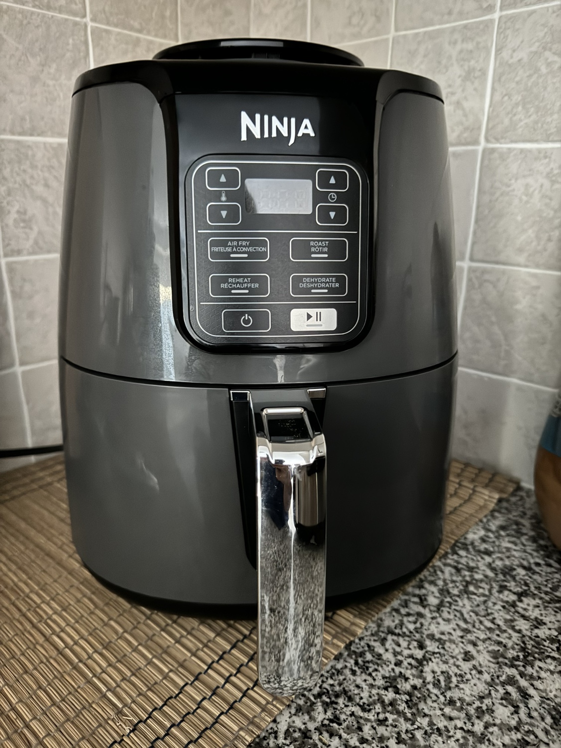 Ninja Airfryer 4QT model AF100